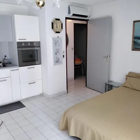 Vittoria Immobilier 2 -reglement Sur Place - Cheques Acceptes